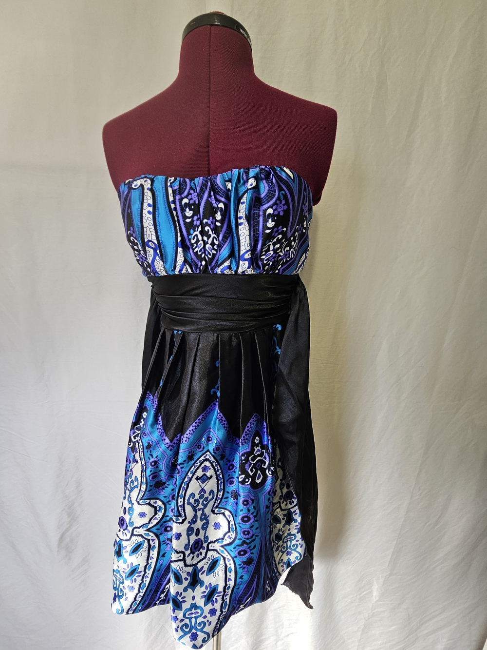 B Darlin Strapless Blue, Black & White Printed Dress with Waist Sash
